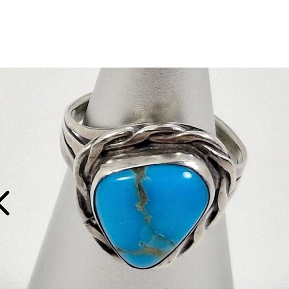 Native American Vintage Sterling Silver Turquoise Ring - Picture 8 of 16